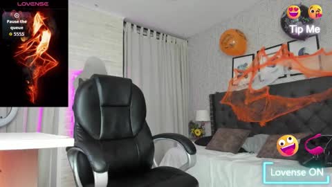 Vanessa online show from October 26, 2025, 3:45 am