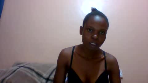 Snapshot of sweet_adora chatting on February 5, 2025, 11:34 am sweet_adora online show from February 5, 2025, 11:34 am