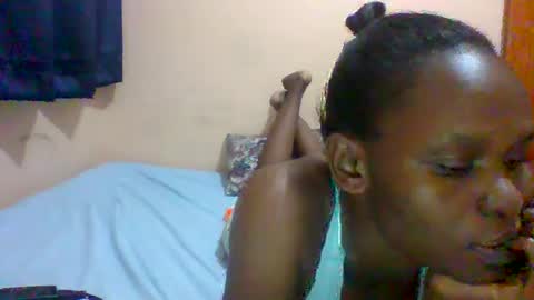Snapshot of sweet_adora chatting on February 9, 2025, 6:37 pm sweet_adora online show from February 9, 2025, 6:37 pm