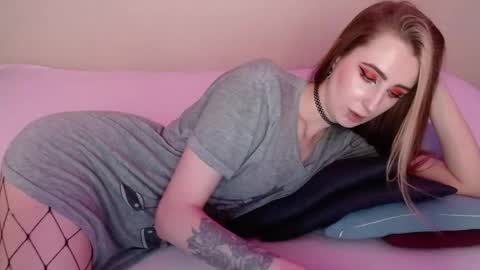 Snapshot of sweet_alica15 chatting on April 17, 2026, 6:22 pm Alice online show from April 17, 2026, 6:22 pm