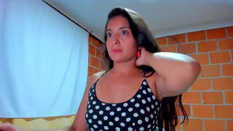 sweet and hot alaia online show from September 22, 2025, 4:47 am