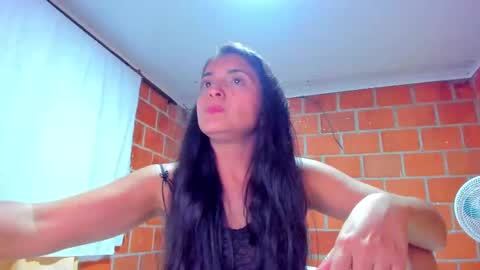 sweet and hot alaia online show from September 28, 2025, 5:02 am