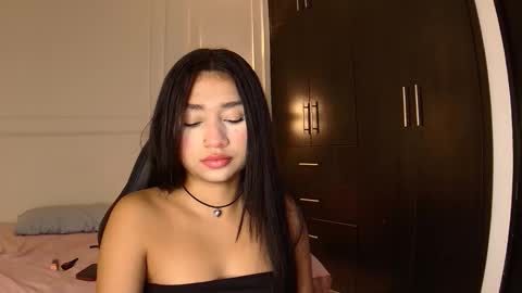 Snapshot of sweet_ayshel chatting on January 17, 2026, 1:49 pm sweet Ayshel online show from January 17, 2026, 1:49 pm