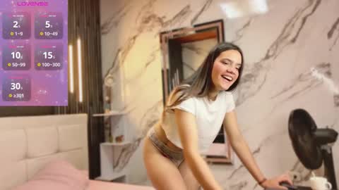 Violet  online show from February 26, 2026, 10:03 am