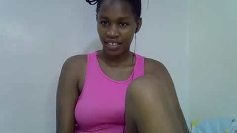 sweet_brown9 online show from October 18, 2025, 10:21 pm