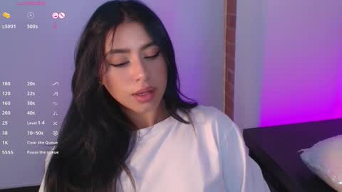 Camila online show from March 28, 2026, 9:14 pm