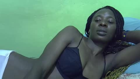 sweet_candie01 online show from March 11, 2026, 6:25 pm