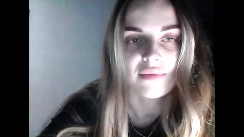 sweet_cute98 online show from November 28, 2025, 5:48 pm