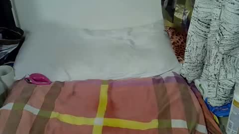 Snapshot of sweet_diva19 chatting on May 13, 2026, 6:22 am sweet_diva19 online show from May 13, 2026, 6:22 am