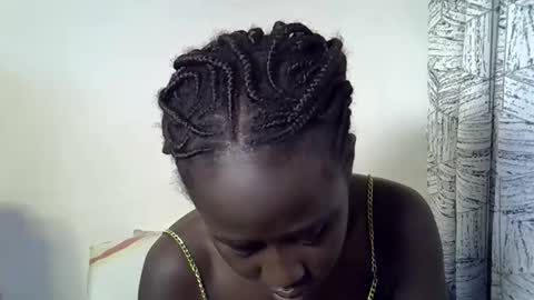 Snapshot of sweet_diva19 chatting on May 25, 2026, 9:43 pm sweet_diva19 online show from May 25, 2026, 9:43 pm