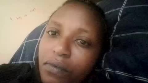 Snapshot of sweet_ebony001 chatting on April 12, 2026, 12:32 pm sweet_ebony001 online show from April 12, 2026, 12:32 pm