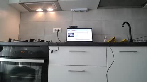           online show from January 20, 2025, 10:29 am