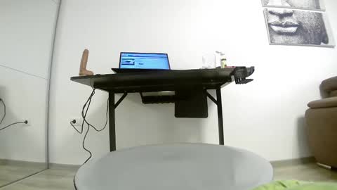           online show from February 28, 2025, 10:20 am