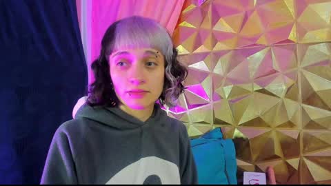  emmili  online show from January 5, 2025, 6:13 pm