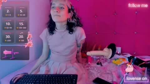  emmili  online show from October 6, 2025, 3:20 pm