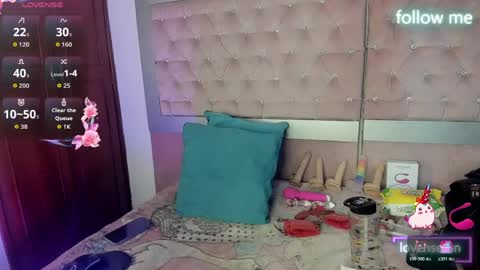  emmili  online show from April 2, 2026, 12:03 pm