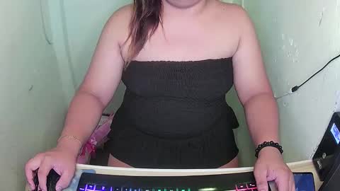 sweet_frex123 online show from November 6, 2025, 3:02 pm