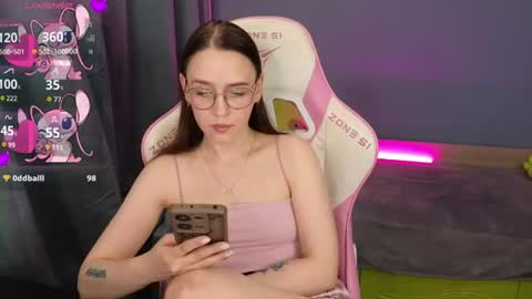 Snapshot of sweet_frosty chatting on July 5, 2026, 4:19 am Alice online show from July 5, 2026, 4:19 am