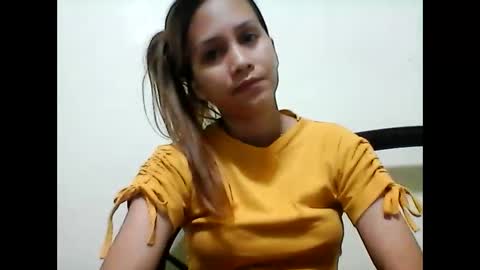 Snapshot of sweet_girlyxx chatting on December 18, 2024, 12:18 pm girly online show from December 18, 2024, 12:18 pm