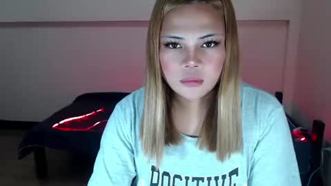 Snapshot of sweet_hard_queenxxx chatting on October 19, 2025, 10:54 pm sophia daisy online show from October 19, 2025, 10:54 pm