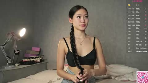 Snapshot of sweet_is_kim2 chatting on July 9, 2026, 9:35 am Kim online show from July 9, 2026, 9:35 am