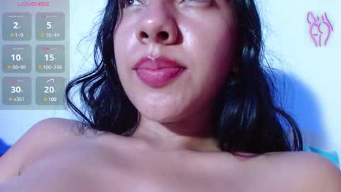 Snapshot of sweet_isaa chatting on February 11, 2025, 6:30 am Hello welcome to my room - follow me please online show from February 11, 2025, 6:30 am