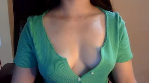 Snapshot of sweet_kanchi chatting on April 22, 2026, 12:07 pm sweet_kanchi online show from April 22, 2026, 12:07 pm