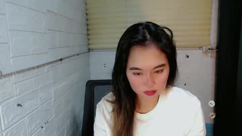 LAIKA online show from February 7, 2025, 7:49 pm