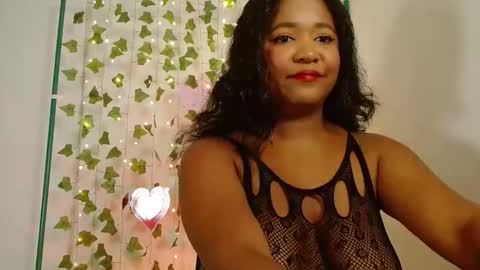 sweet-lilith online show from May 29, 2026, 2:48 pm