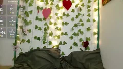 sweet-lilith online show from June 6, 2026, 2:44 pm