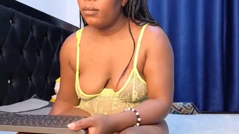 Sweet lizzyy online show from November 13, 2025, 5:12 pm