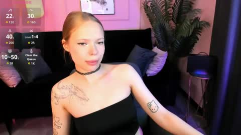 Snapshot of sweet_lucile chatting on May 26, 2026, 6:09 am Lucy online show from May 26, 2026, 6:09 am