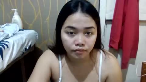 sweet_mae28xx online show from March 8, 2026, 6:50 am
