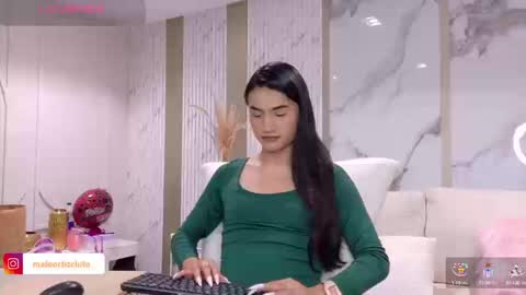 sweet_mafee online show from September 9, 2025, 12:43 am