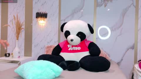 sweet_mafee online show from December 23, 2025, 5:27 am