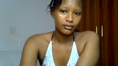 Snapshot of sweet_melod chatting on May 24, 2026, 3:00 am Linda online show from May 24, 2026, 3:00 am