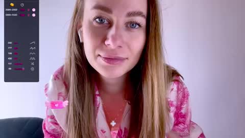 Snapshot of sweet_mia_91 chatting on March 9, 2025, 10:30 am Mia online show from March 9, 2025, 10:30 am