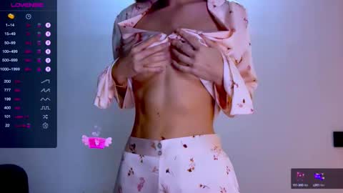 Snapshot of sweet_mia_91 chatting on September 11, 2025, 5:24 pm Mia online show from September 11, 2025, 5:24 pm