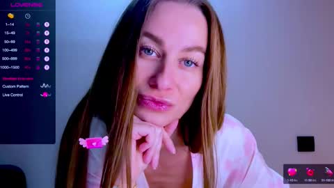 Snapshot of sweet_mia_91 chatting on October 13, 2025, 5:24 pm Mia online show from October 13, 2025, 5:24 pm