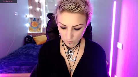 sweet_n_strong online show from November 23, 2025, 6:57 am