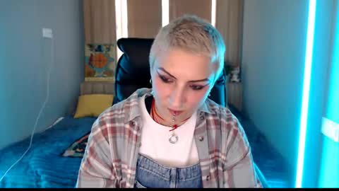 Snapshot of sweet_n_strong chatting on June 4, 2026, 10:54 am sweet_n_strong online show from June 4, 2026, 10:54 am