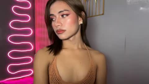 sweet_nikki03 online show from April 29, 2026, 8:37 pm