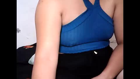 Snapshot of sweet_nipple chatting on January 22, 2025, 4:44 am annie online show from January 22, 2025, 4:44 am