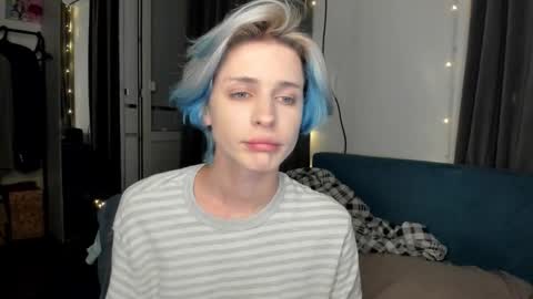 kira online show from September 11, 2025, 9:26 pm