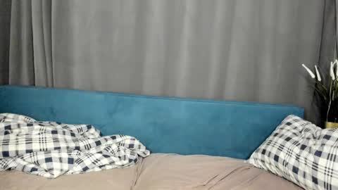 kira online show from September 14, 2025, 11:04 pm