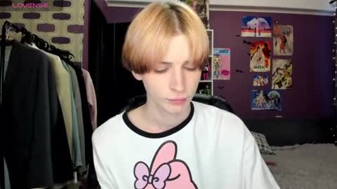 Snapshot of sweet_peach__ chatting on June 14, 2026, 5:37 pm kira online show from June 14, 2026, 5:37 pm