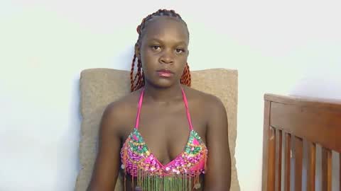 Snapshot of sweet_peachiee chatting on May 5, 2026, 1:57 am sweet peachy online show from May 5, 2026, 1:57 am
