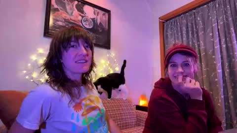 Ramona online show from December 17, 2025, 2:06 am