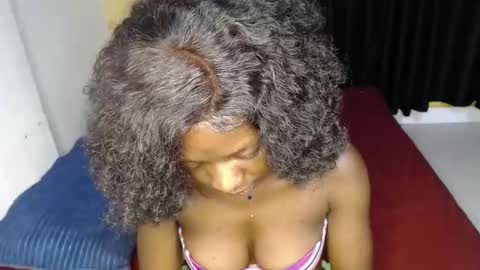 ellanah Tracie online show from November 26, 2025, 12:44 am