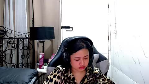 Snapshot of sweet_sirenxx chatting on January 6, 2026, 5:49 pm Leah online show from January 6, 2026, 5:49 pm